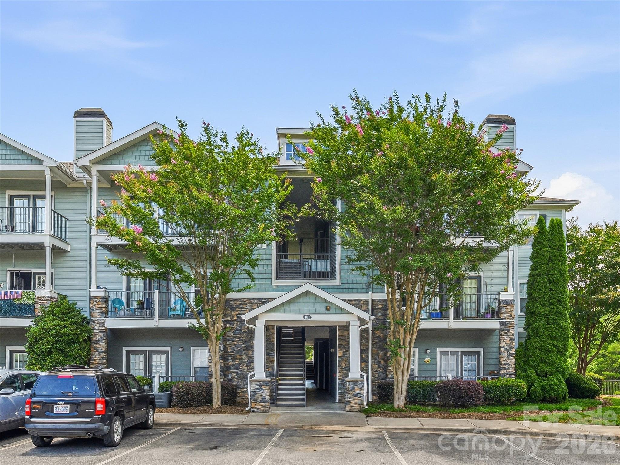 200 Vista Lake Drive