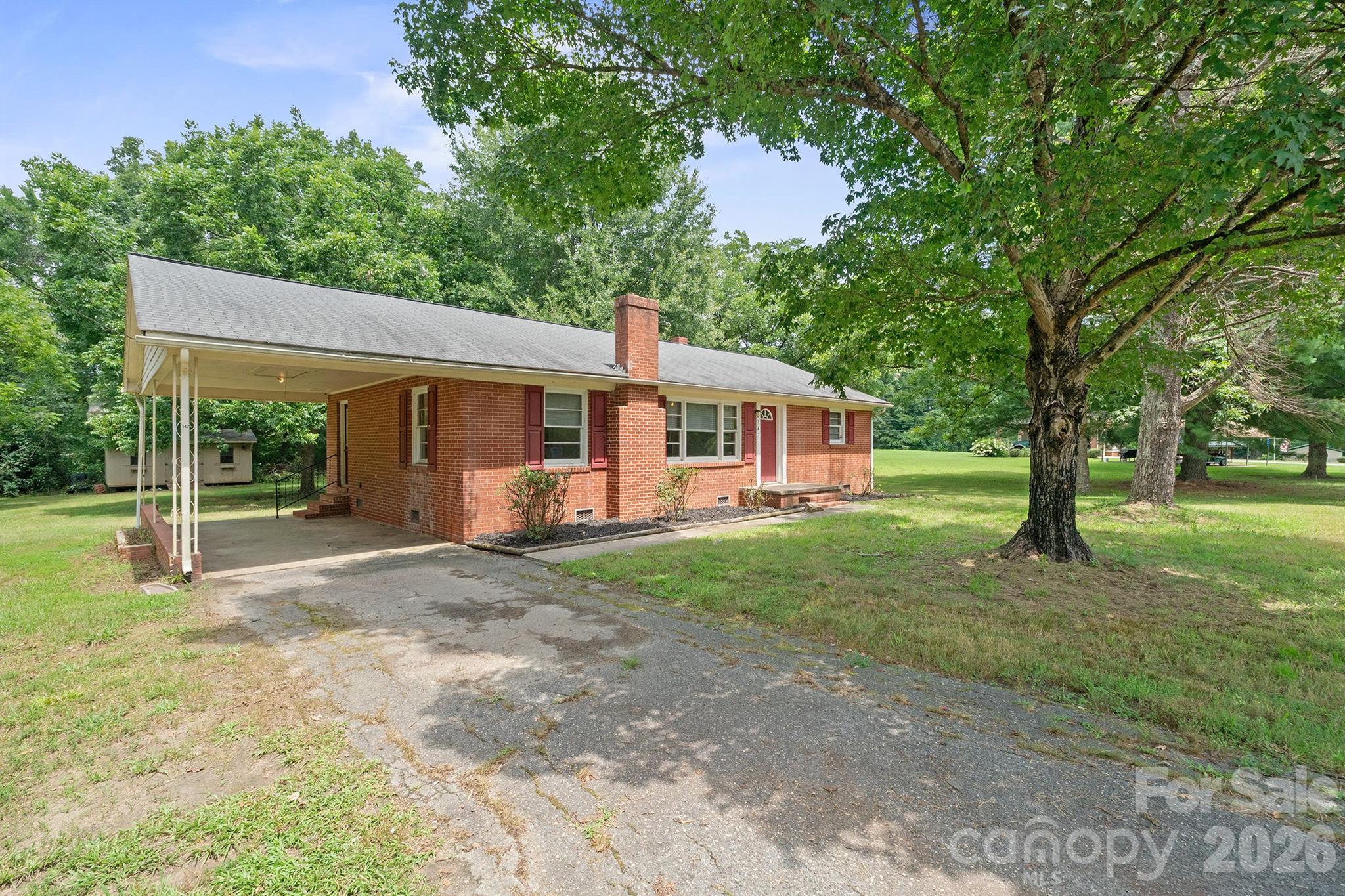 147 Oakdale Circle