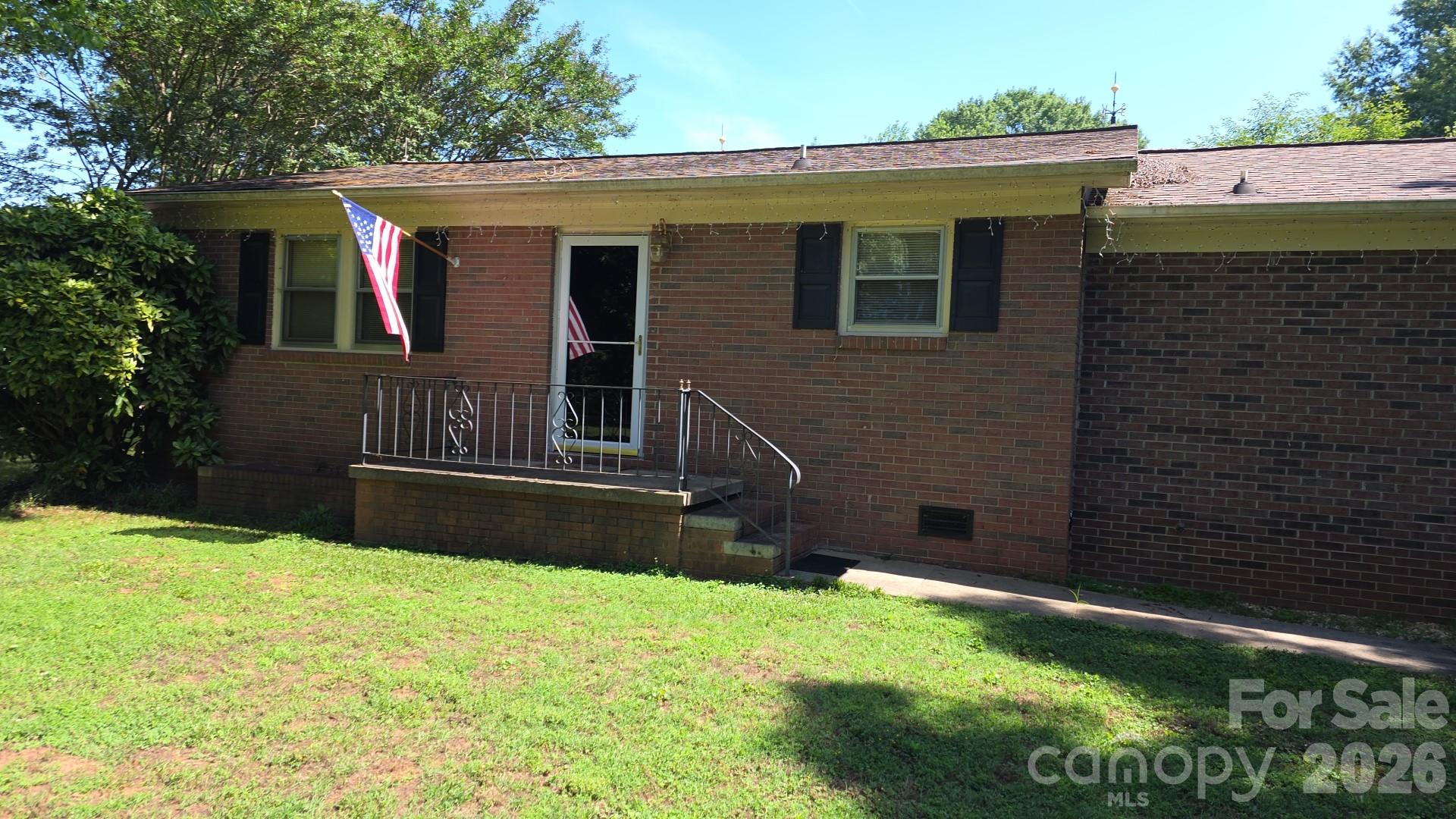 115 Sandstone Loop