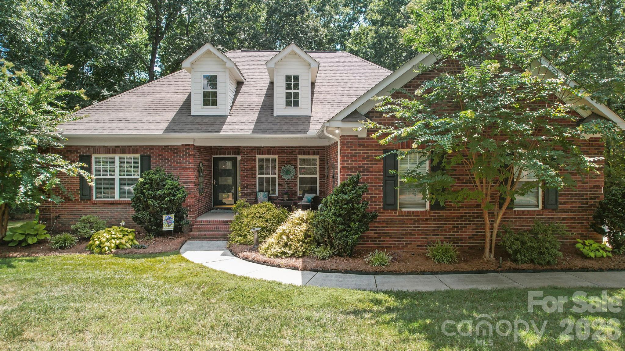 2905 Telefair Lane