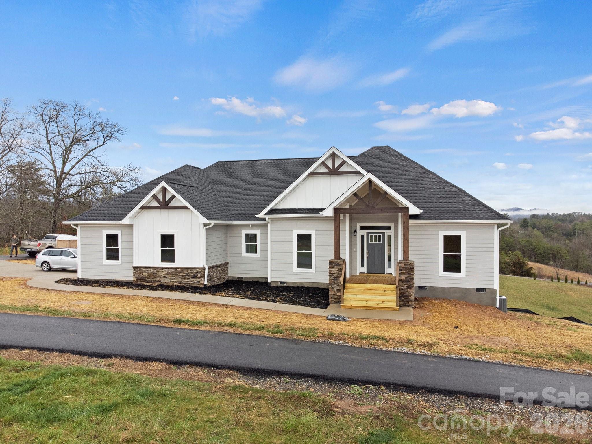 77 Horizon Way property