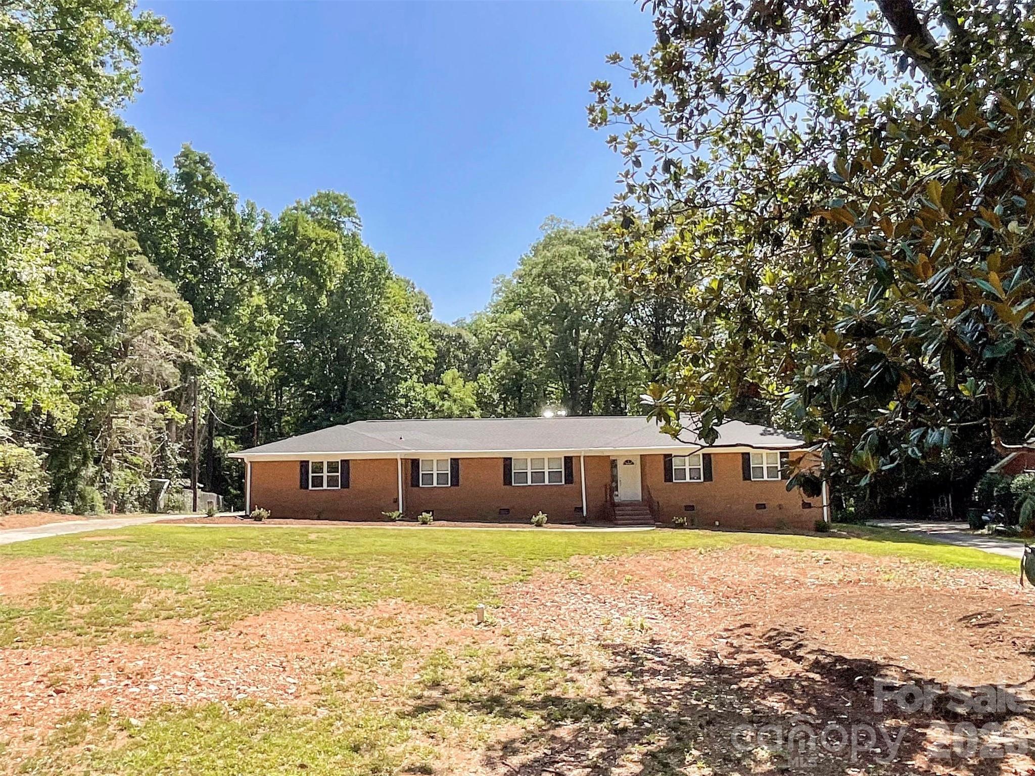 6728 Lakeside Drive, Charlotte