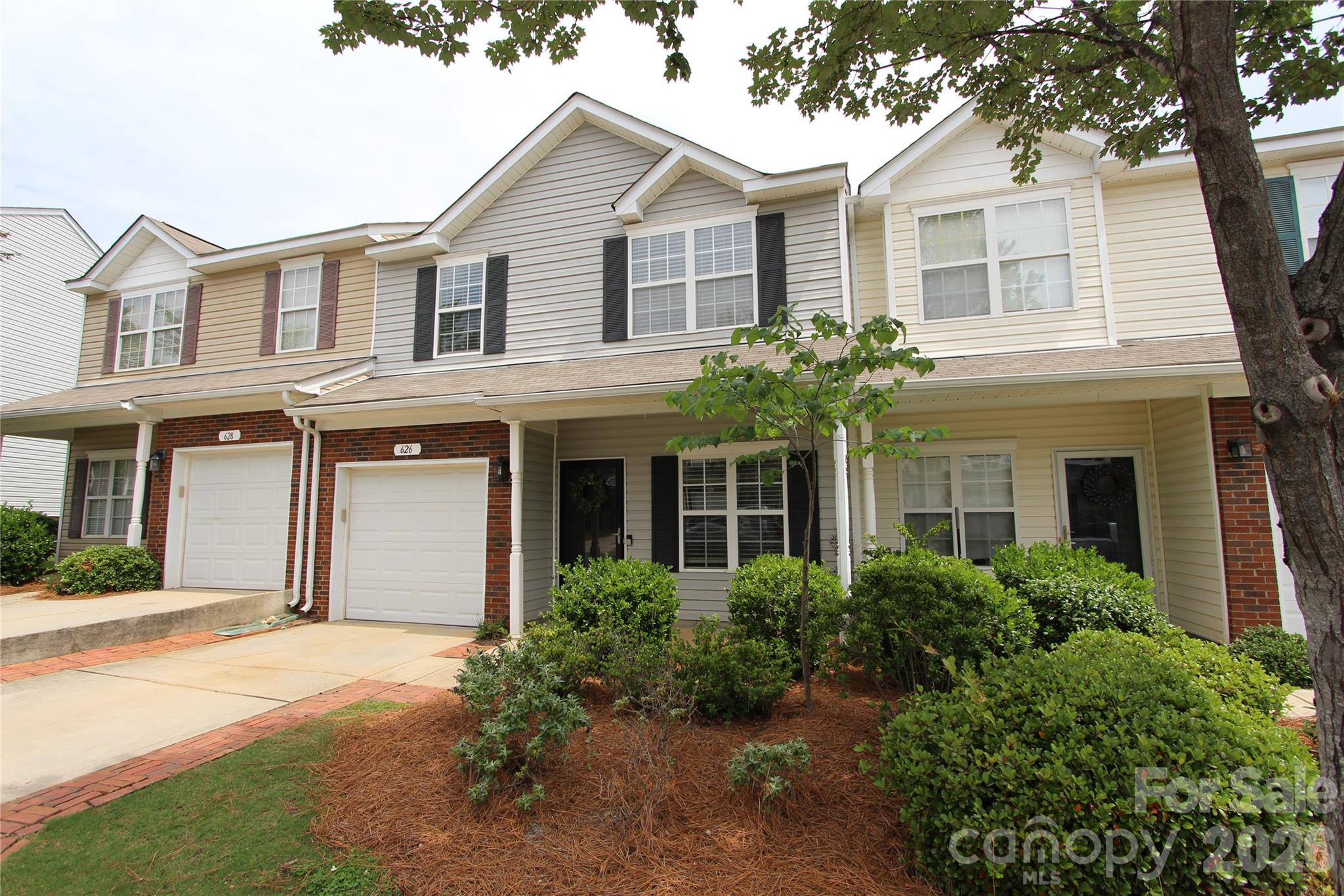 626 Fountain Court