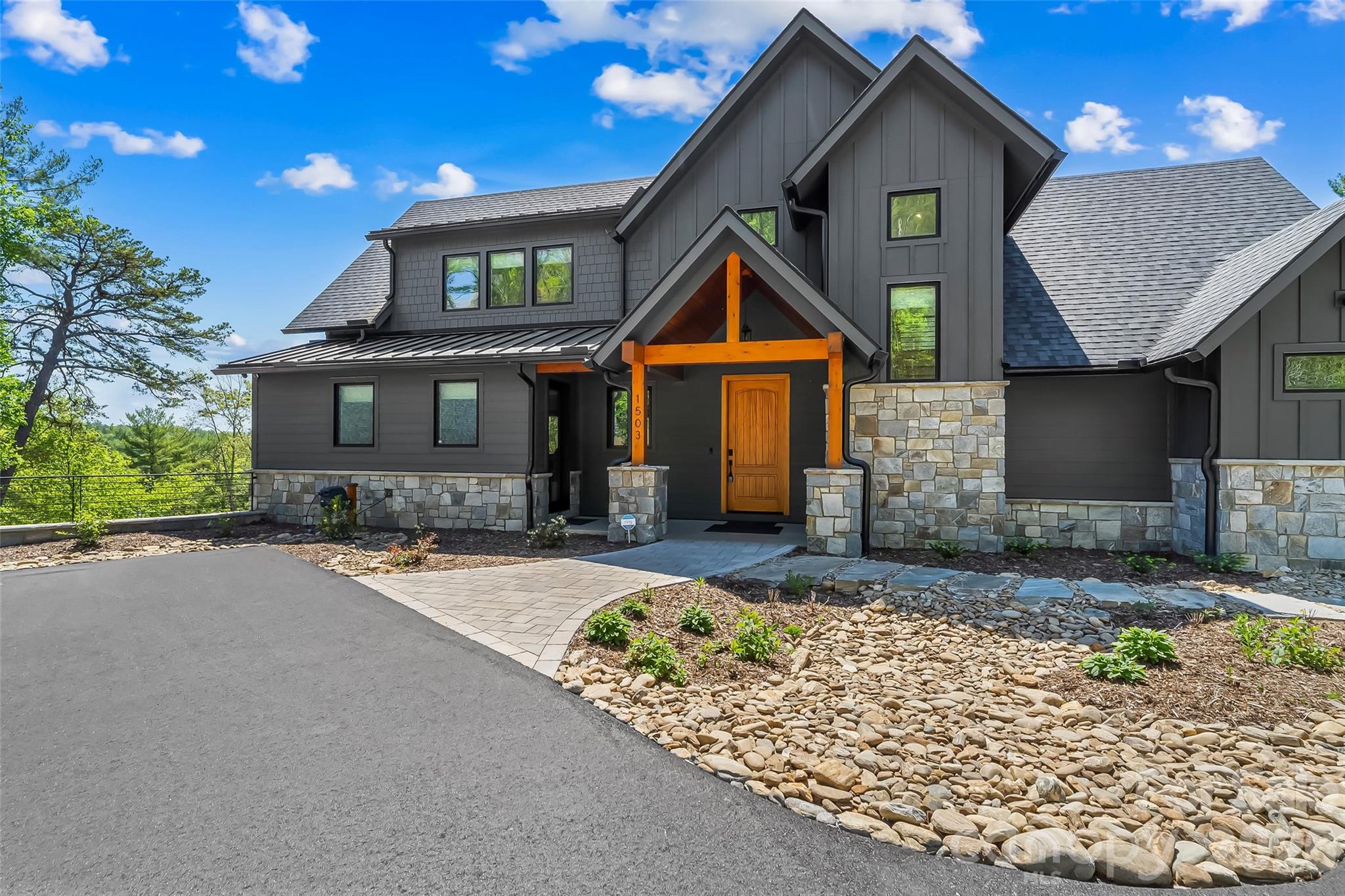 1503 Black Forest Drive, Marion
