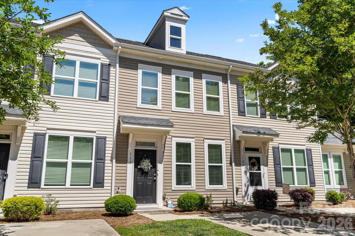 117 Island Village Drive