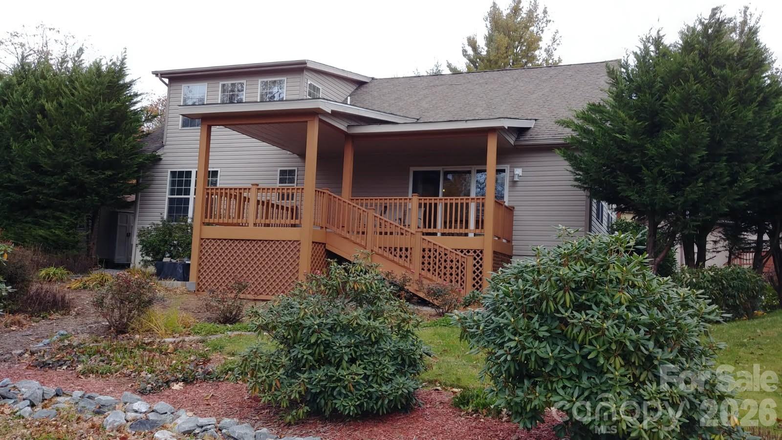 25 Elderberry Loop
