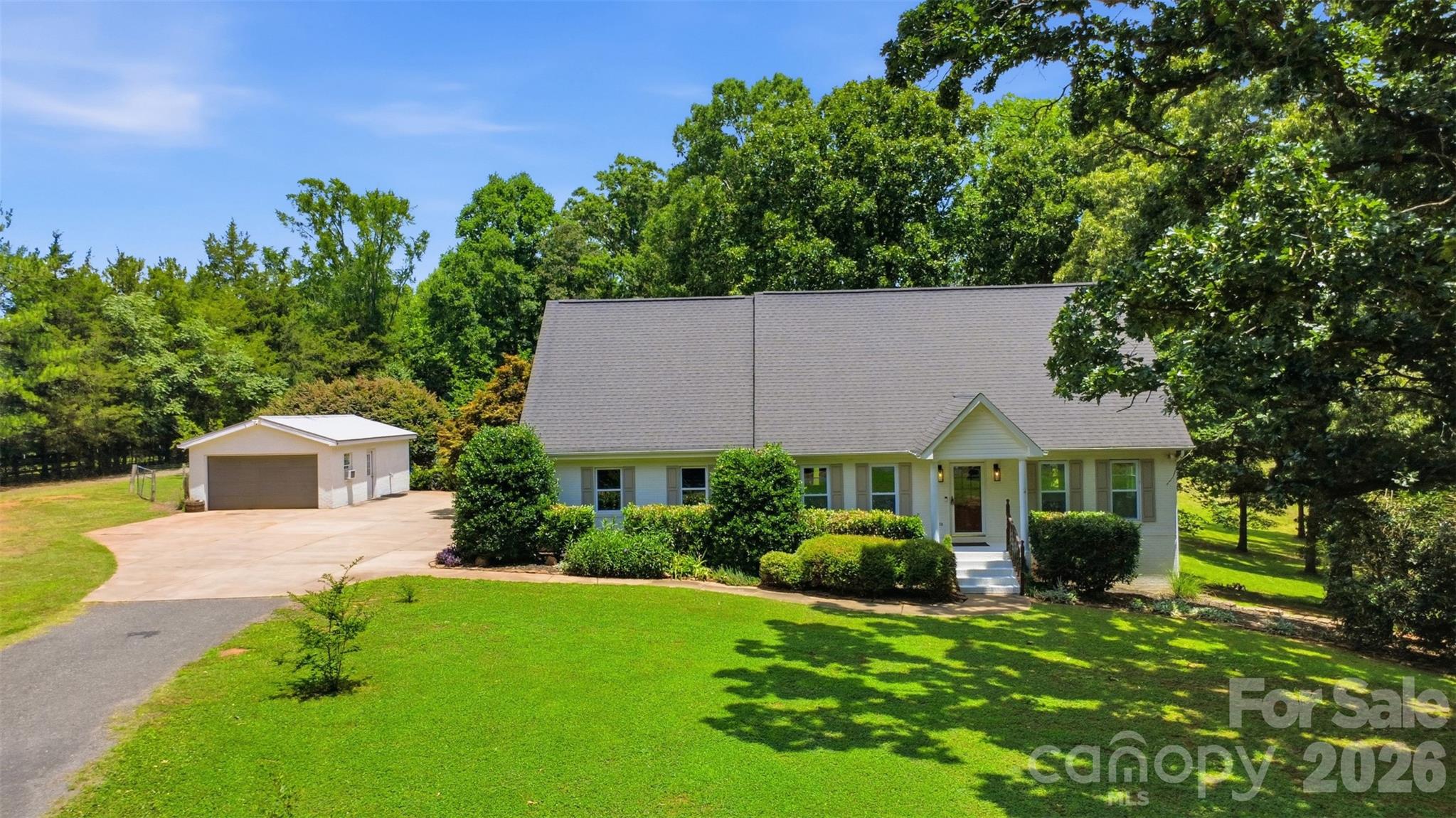 8301 Waxhaw Creek Road property