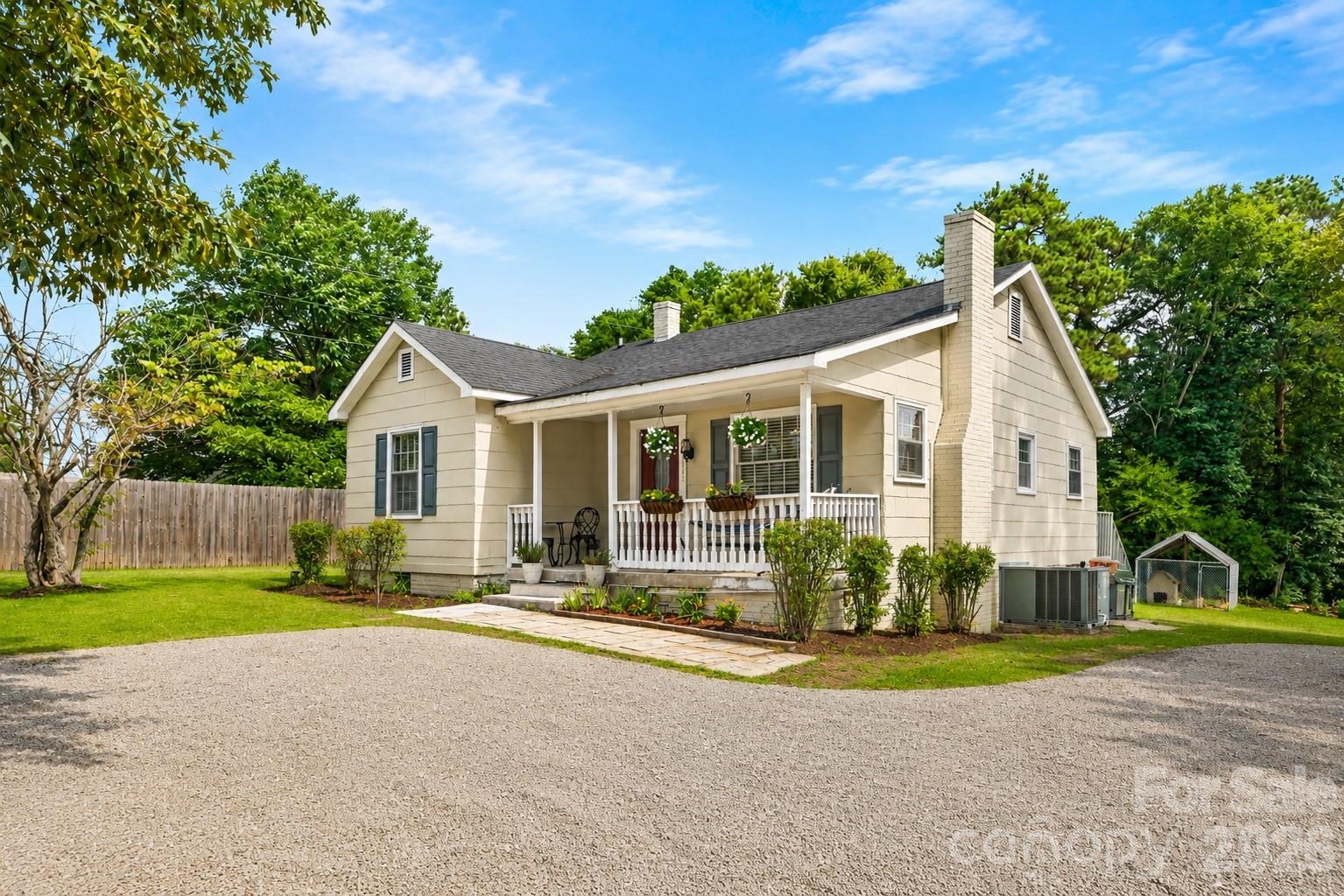 1487 Flat Creek Road