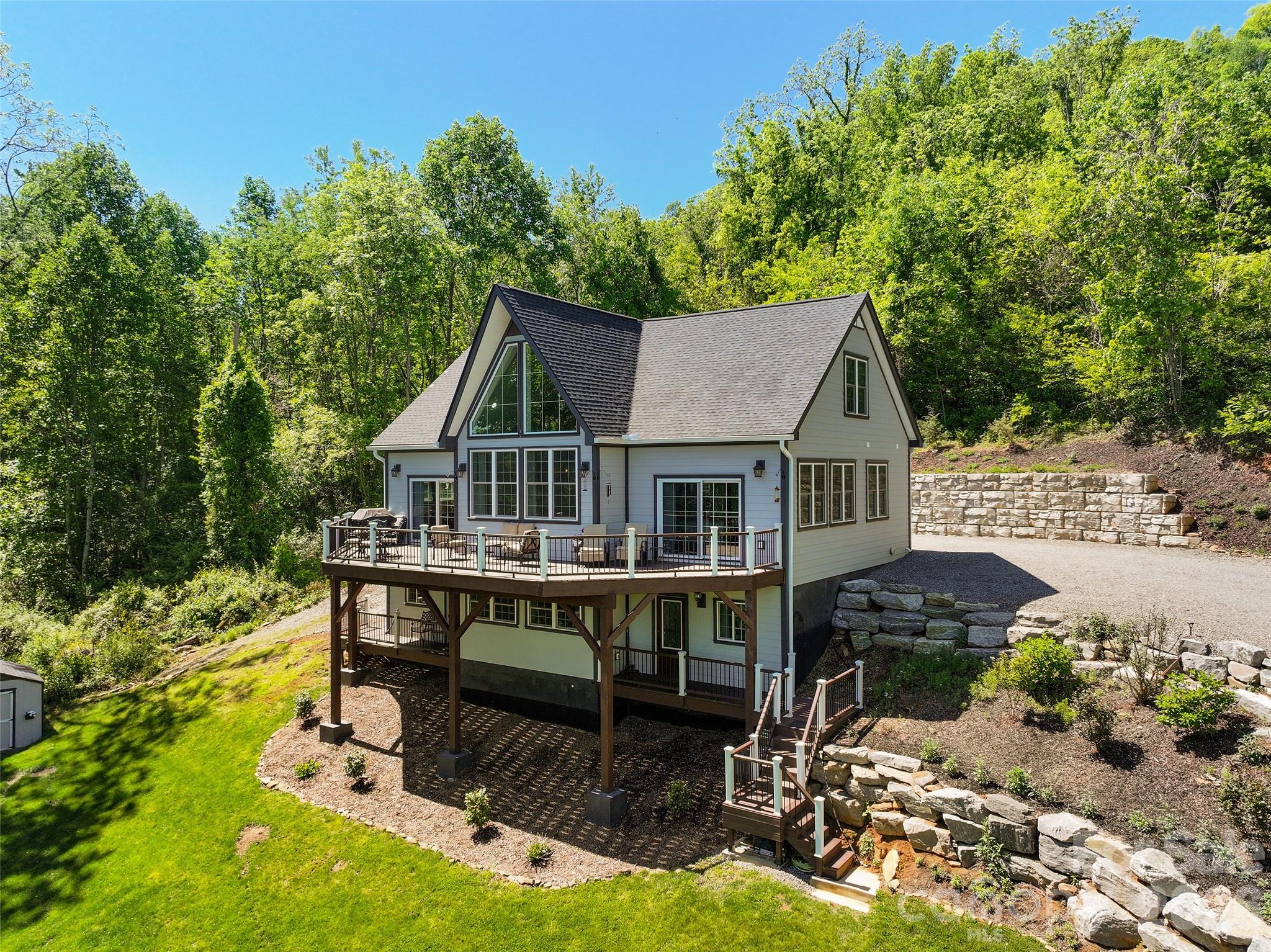 114 Nesting Ridge, Waynesville