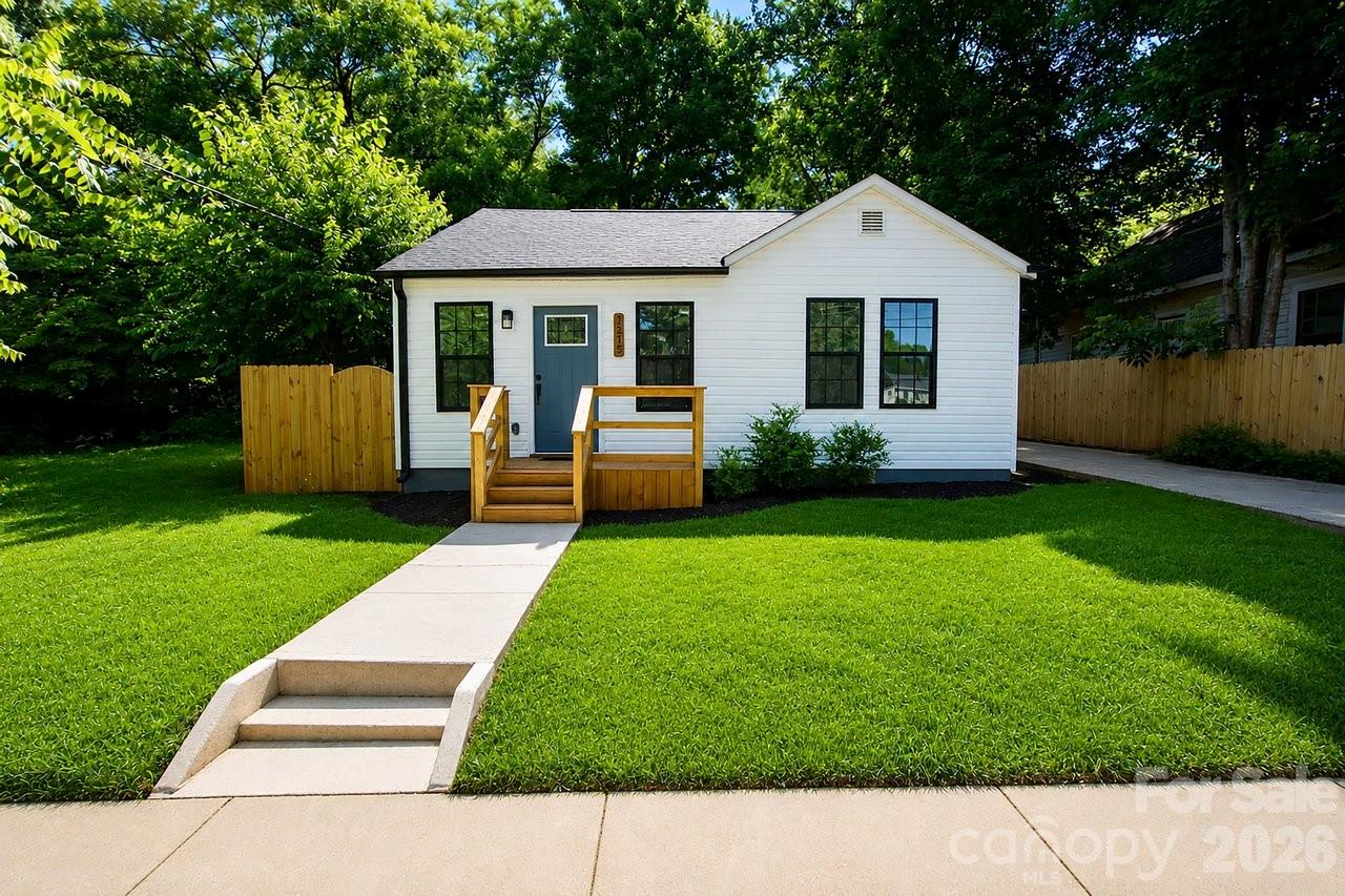 1215 Wilson W Lee Boulevard