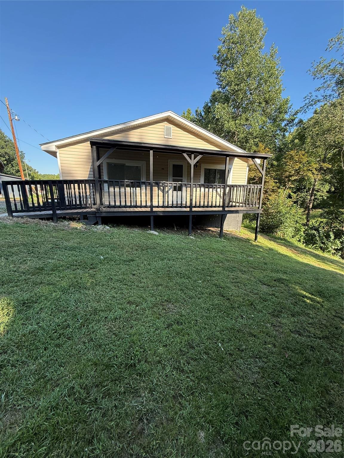 3028 Playmore Beach Road, Morganton