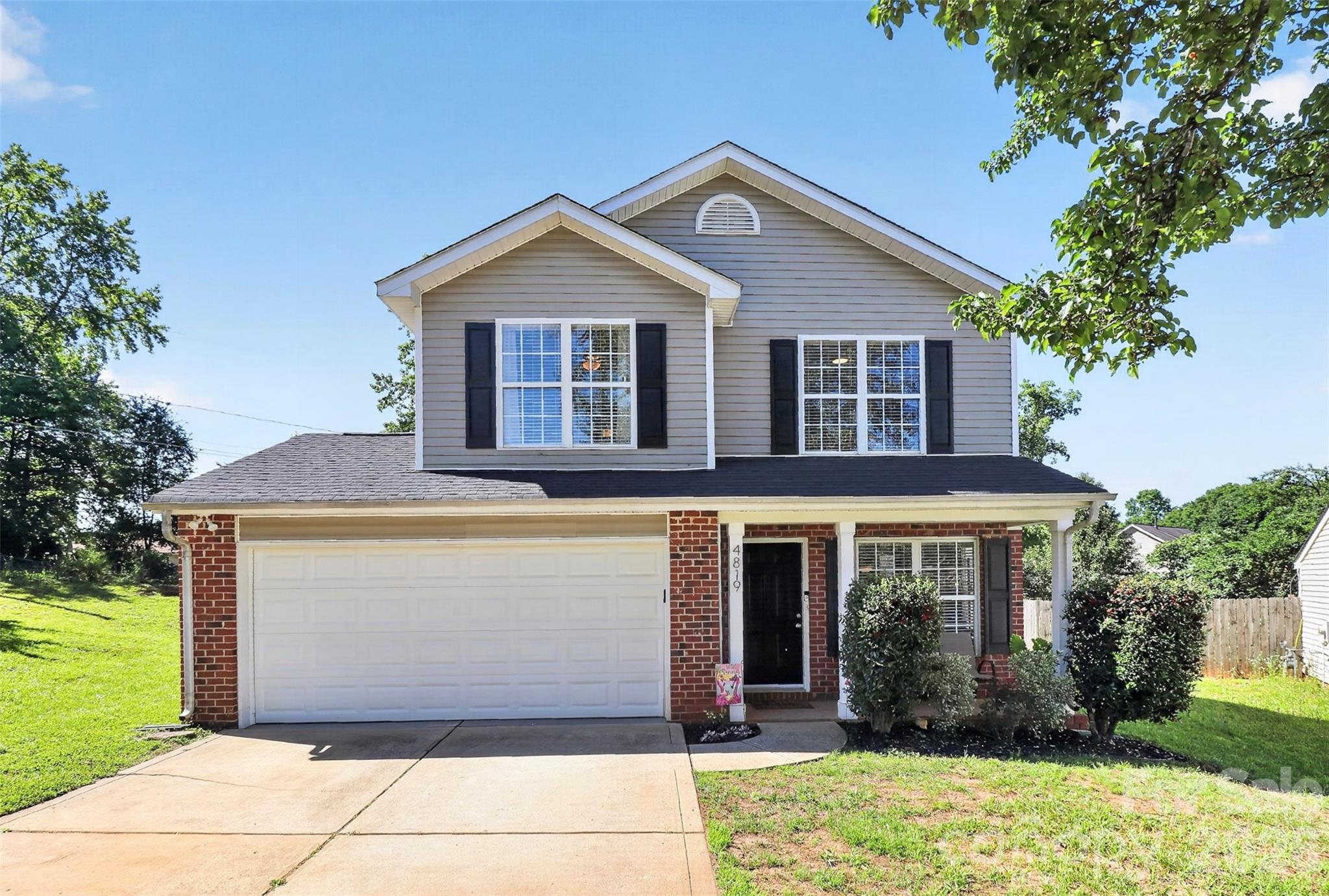 4819 Hopewood Lane