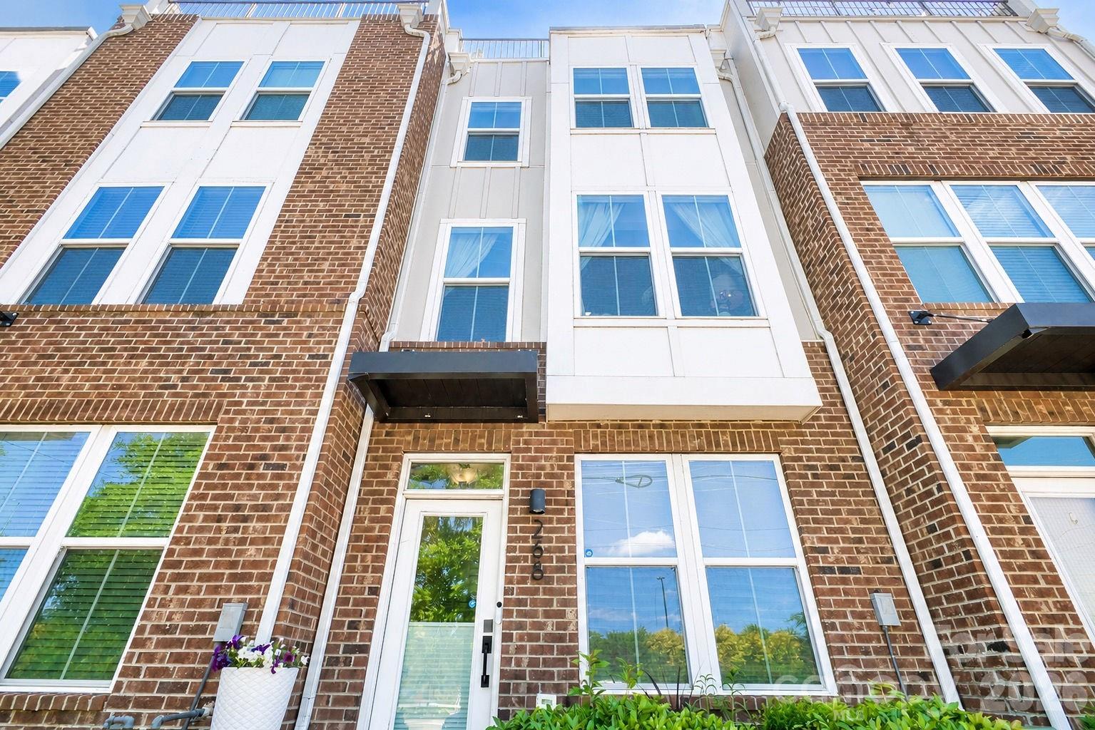 268 Parkwood Avenue