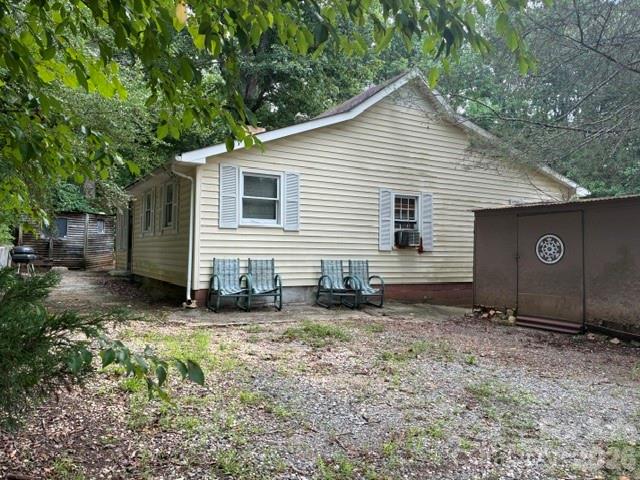 1526 Bills Creek Road