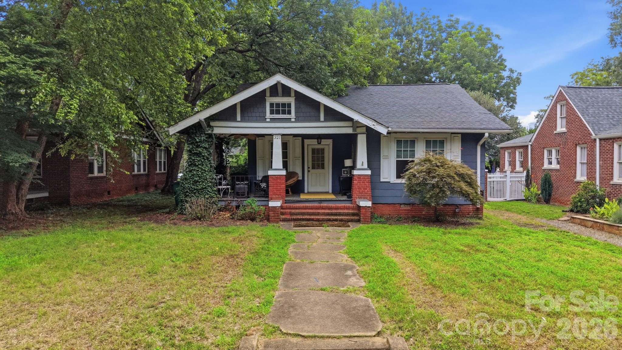 321 Grandin Road