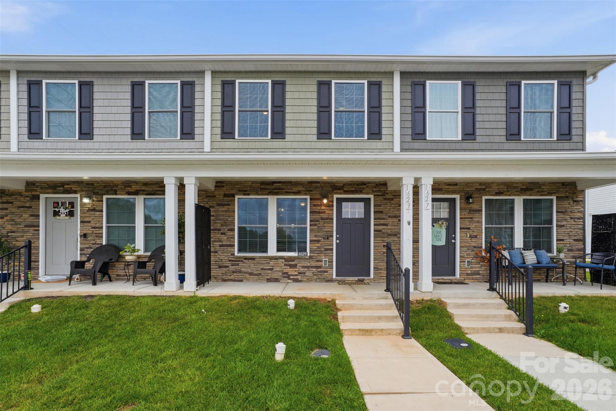 1629 Oak Leaf Drive property