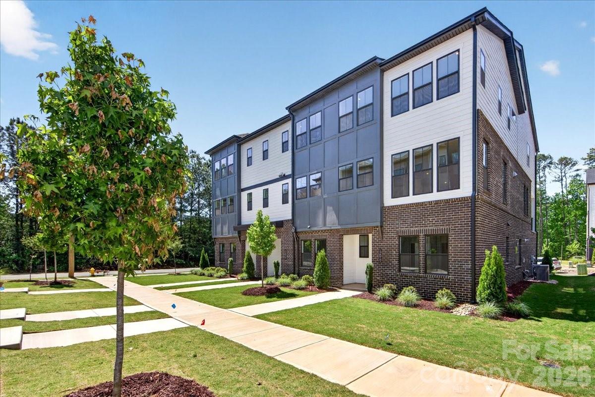 12015 Elsa Lane