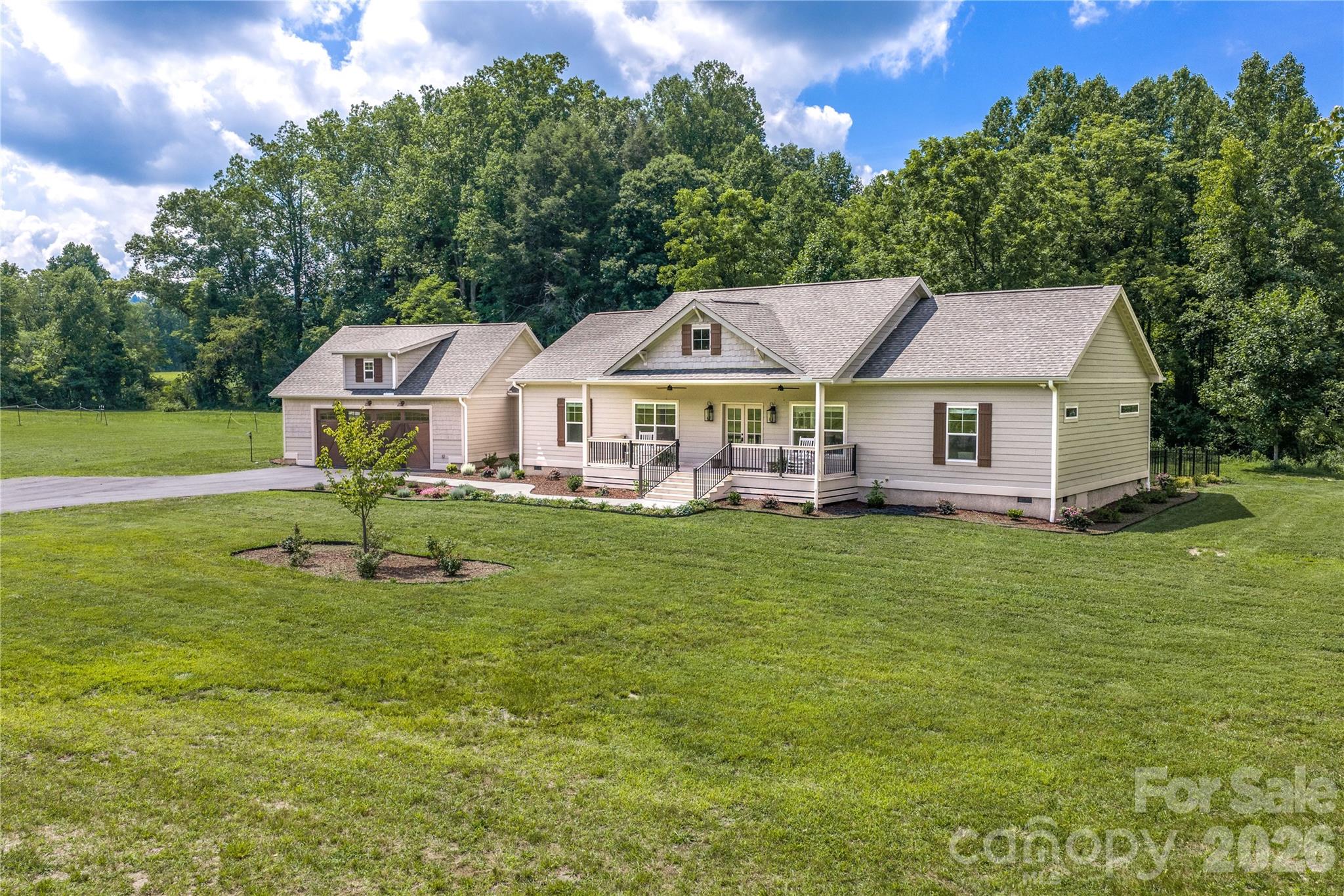 90 Saddle Club Lane