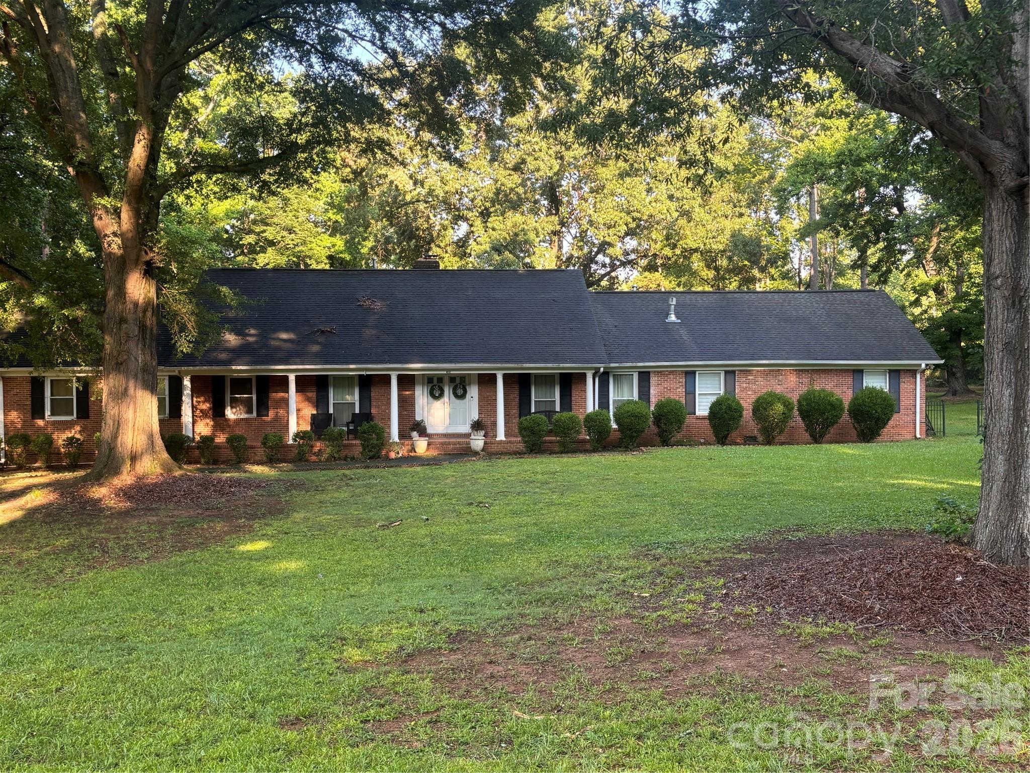 412 Brackenbury Lane