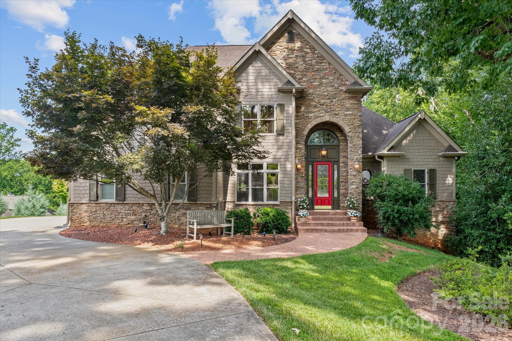 121 Creek Cove Lane