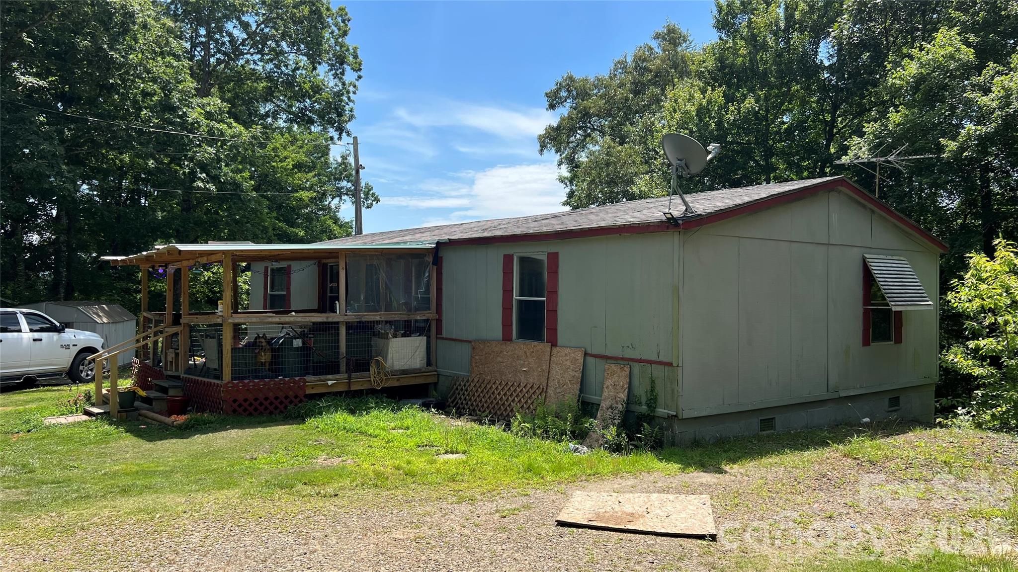 236 Forest Lane