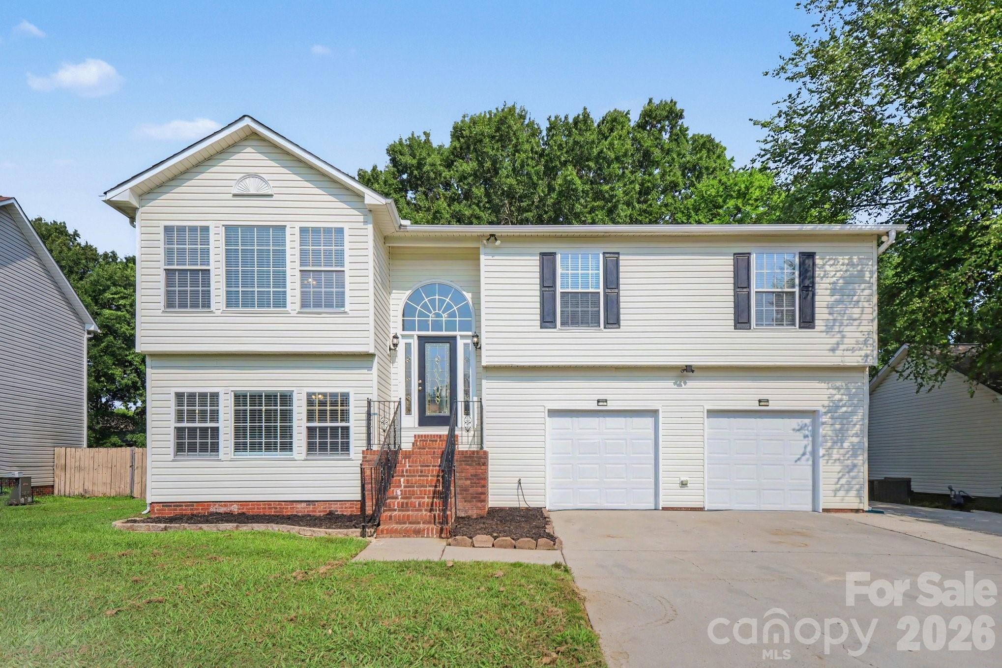 838 Highlander Court