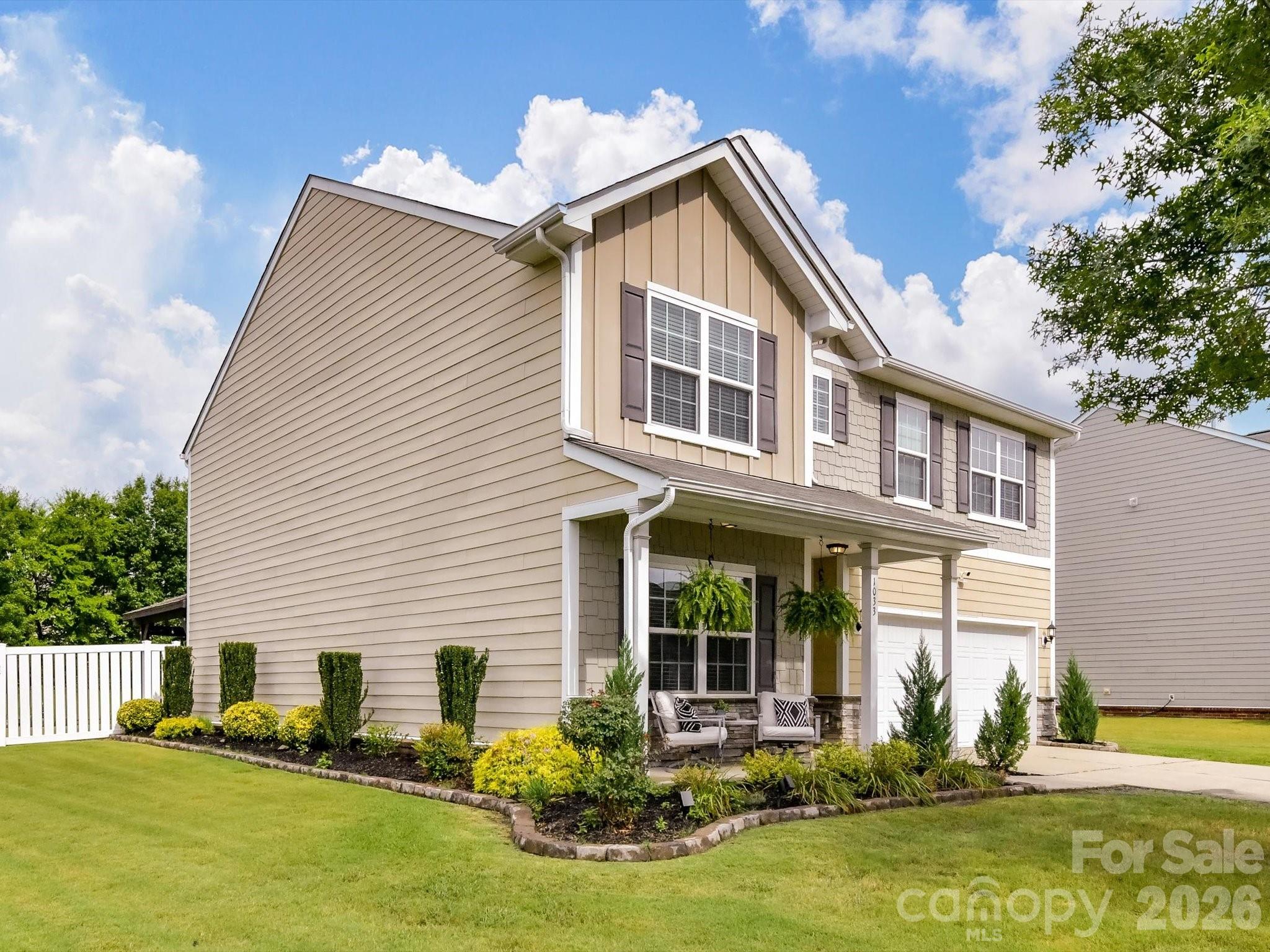 1033 Blue Stream Lane