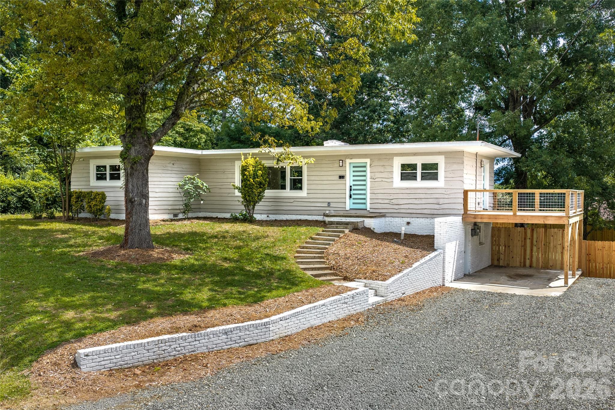 155 Oak Terrace