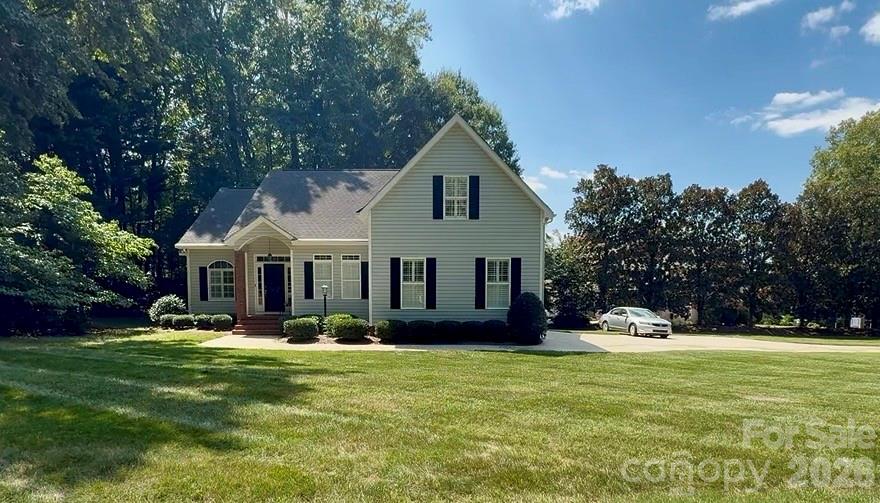 952 Lake Club Drive
