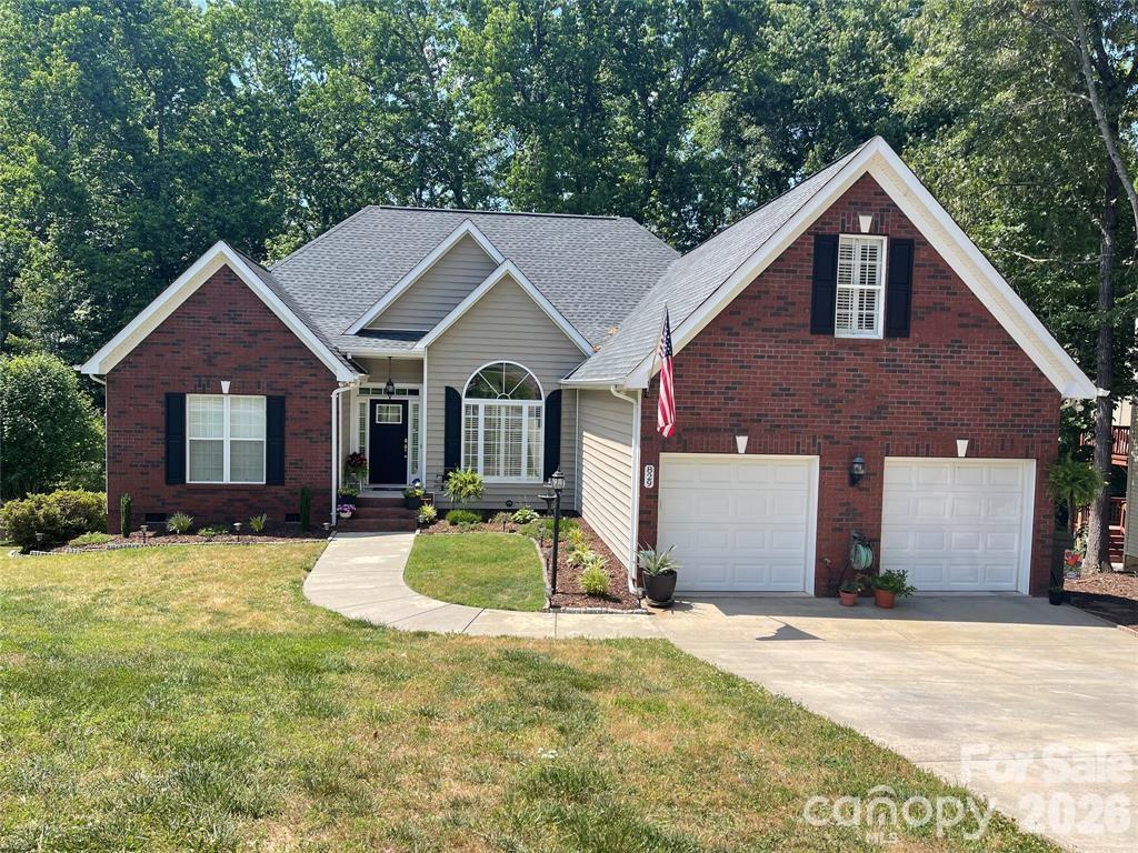 829 Savannah Place Drive