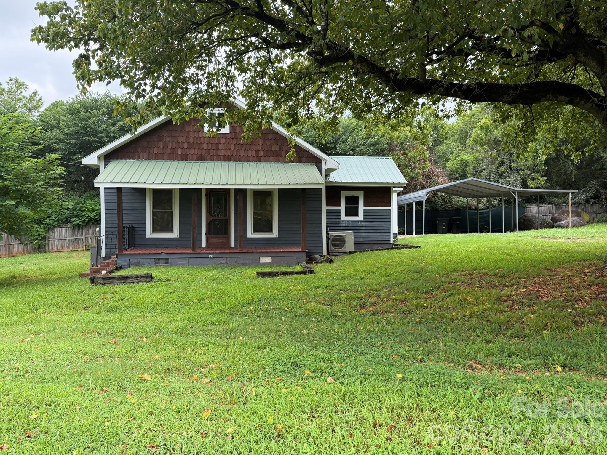 3466 Roberta Road