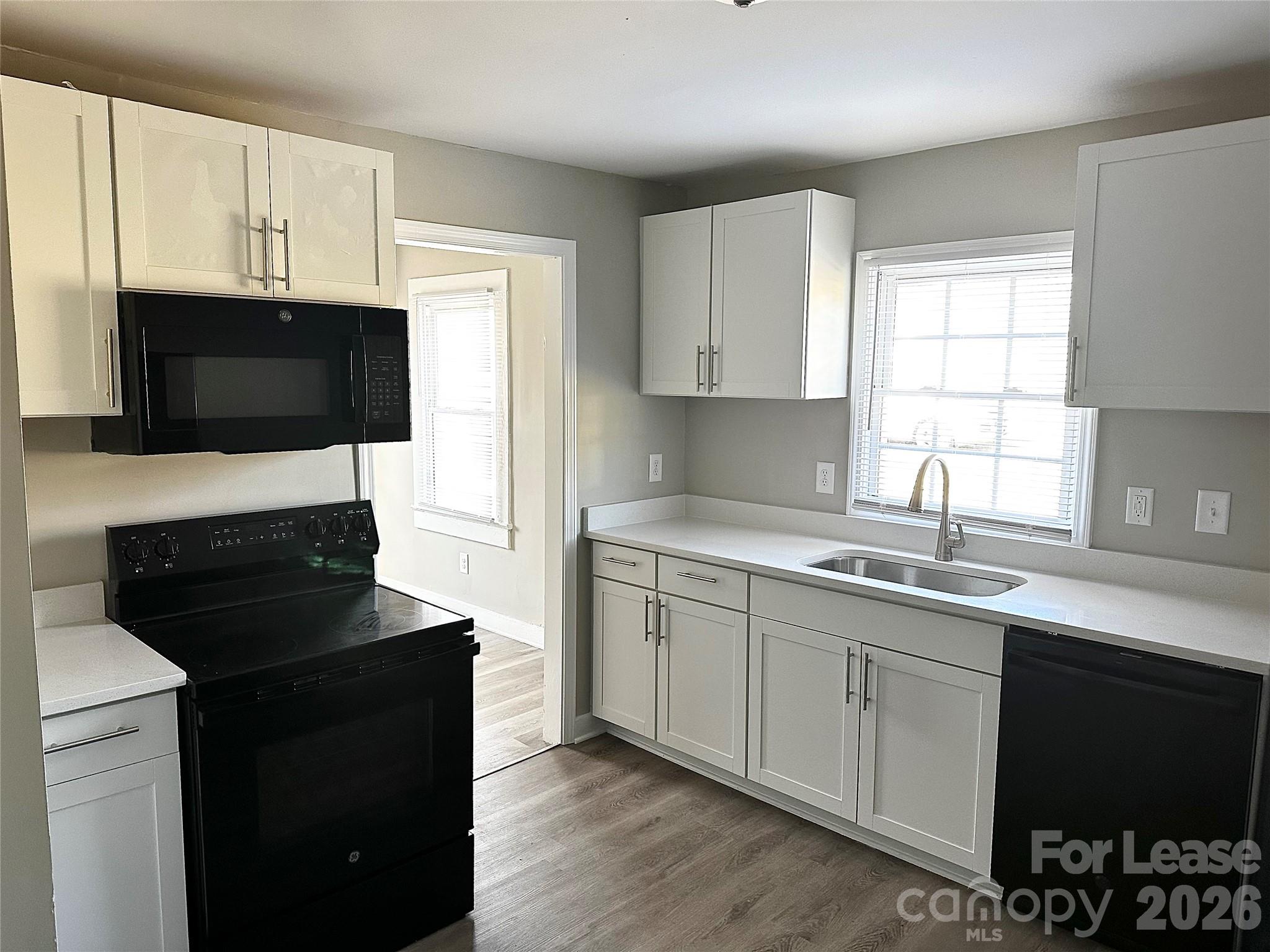 920 Holt Street property