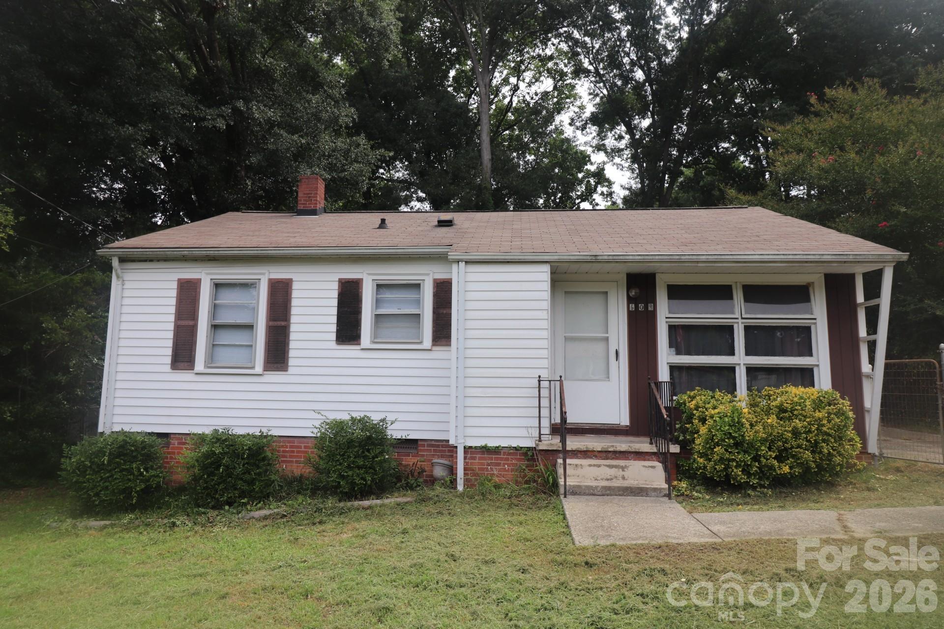 608 Westwood Circle