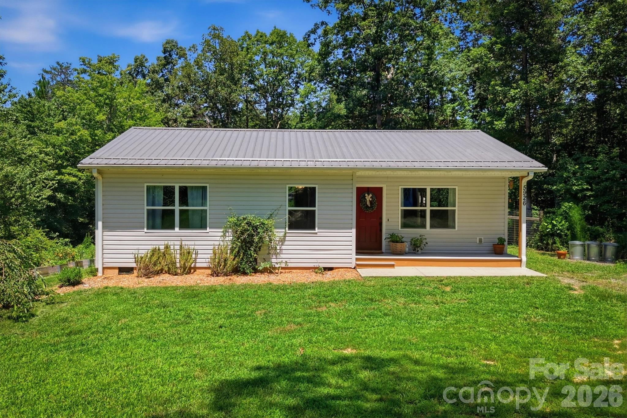 5926 Dysartsville Road, Morganton