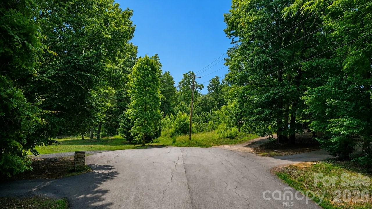 1499 Pine Bluff Court