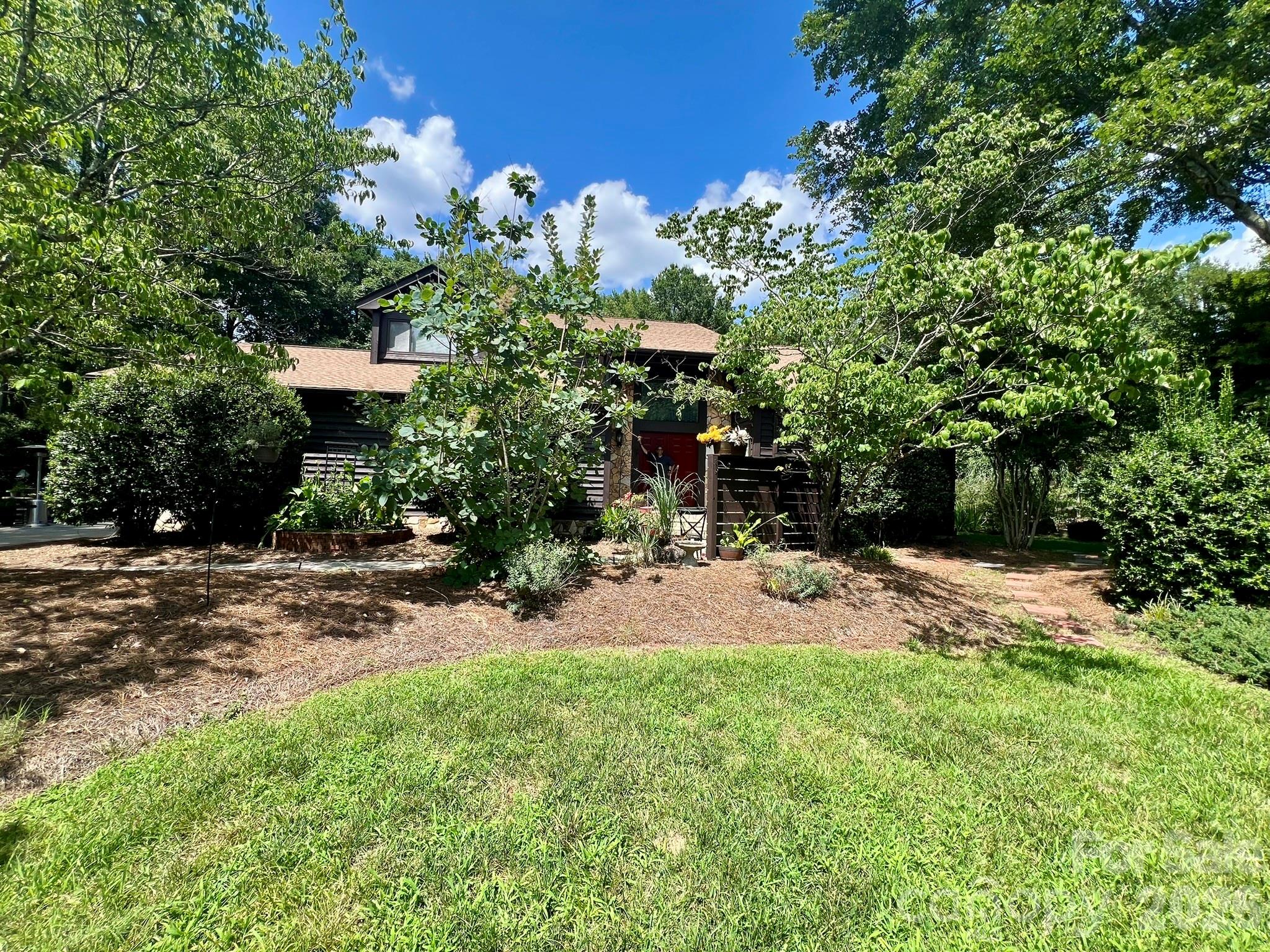 200 Foxlair Court