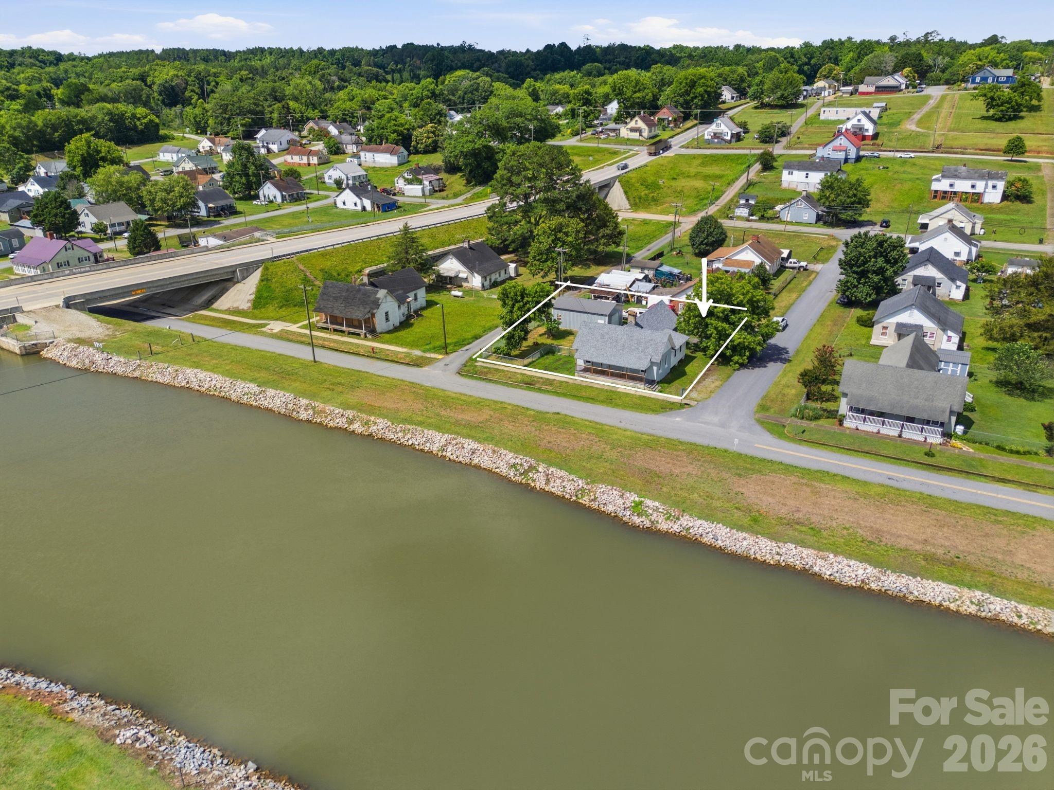 802 Canal Road