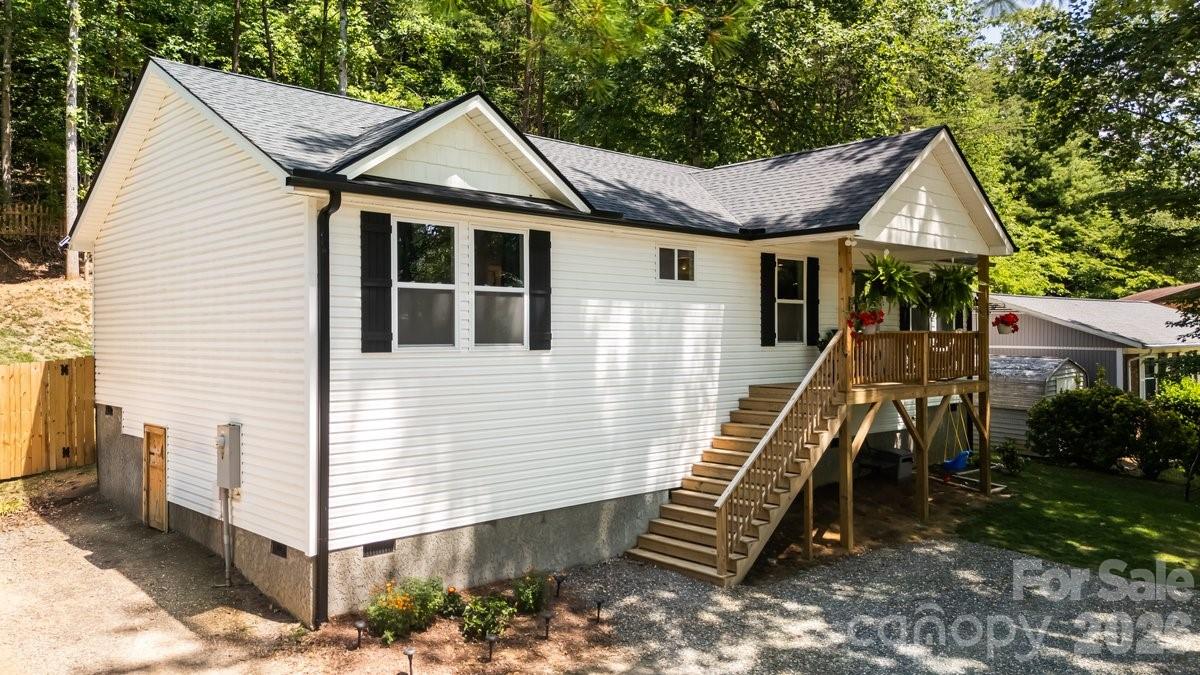 98 Dryid Hill Road