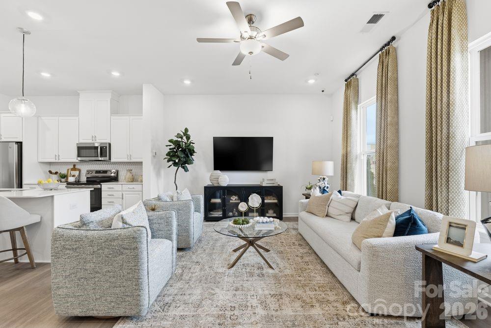 7318 Wake Way
