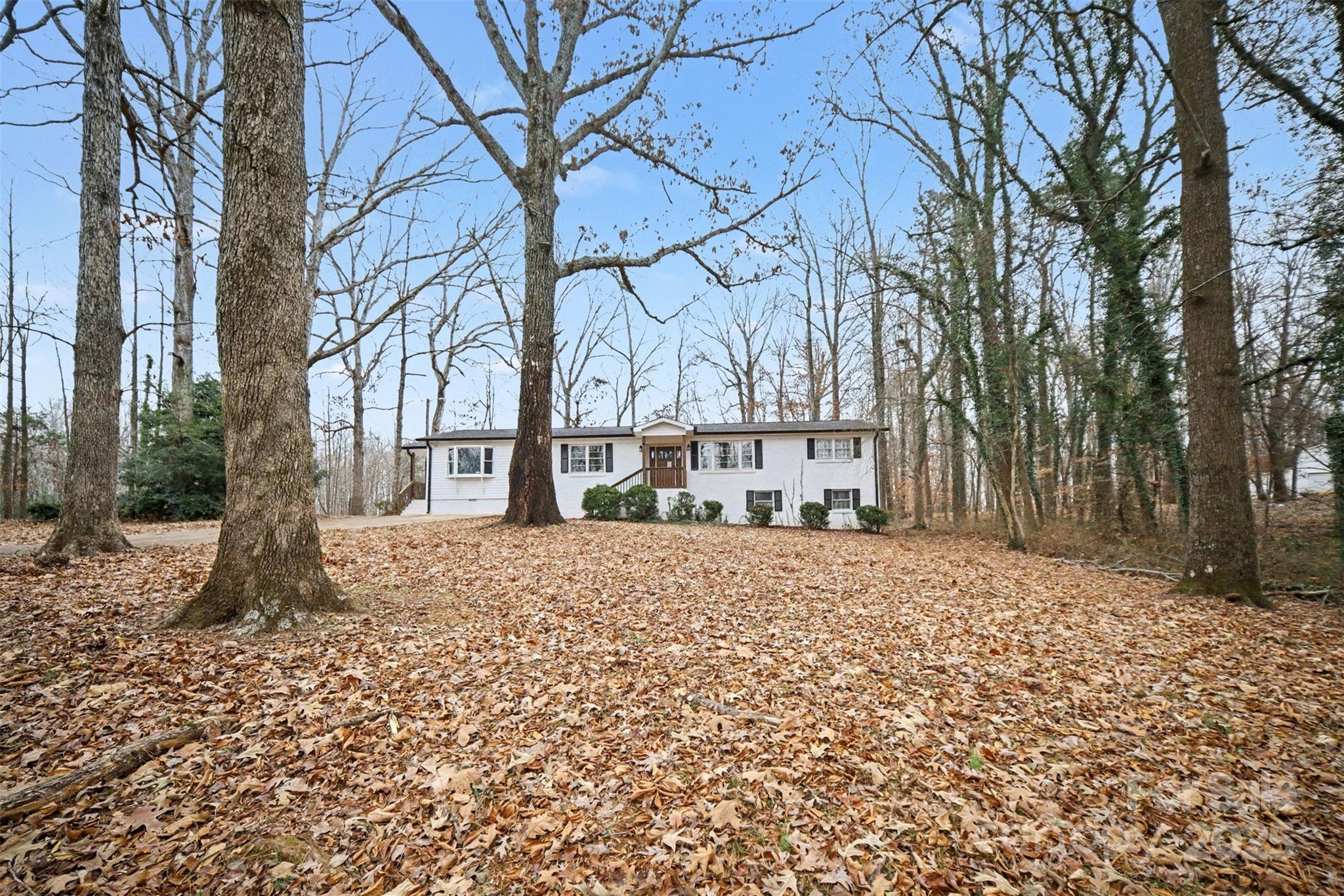 1035 Timberlane Drive
